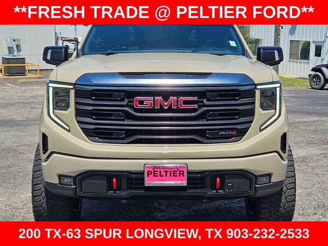 Used 2022 GMC Sierra 1500 AT4 w/ AT4 Preferred Package AWD/4WD image 2