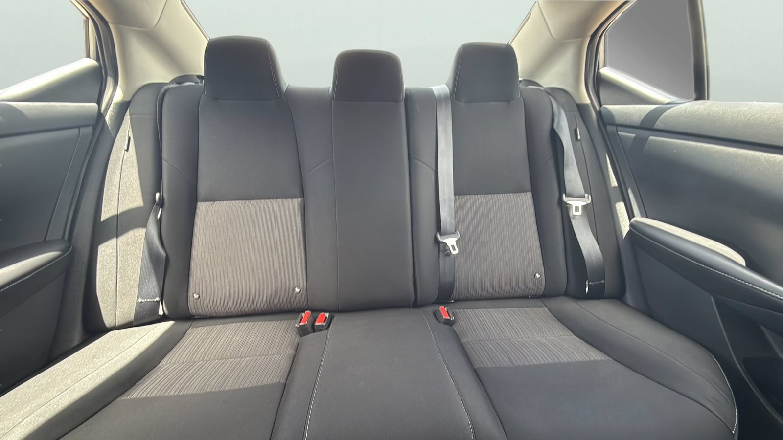 Used 2024 Nissan Sentra SV FWD image 25