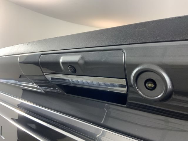 Certified 2024 Ford F350 Platinum w/ FX4 Off-Road Package AWD/4WD image 8
