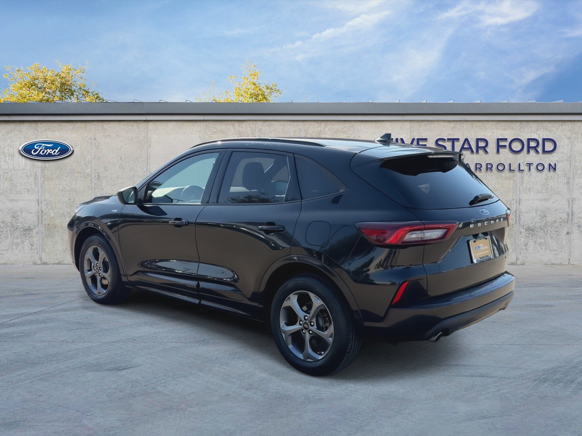 Certified 2023 Ford Escape ST-Line AWD/4WD image 6