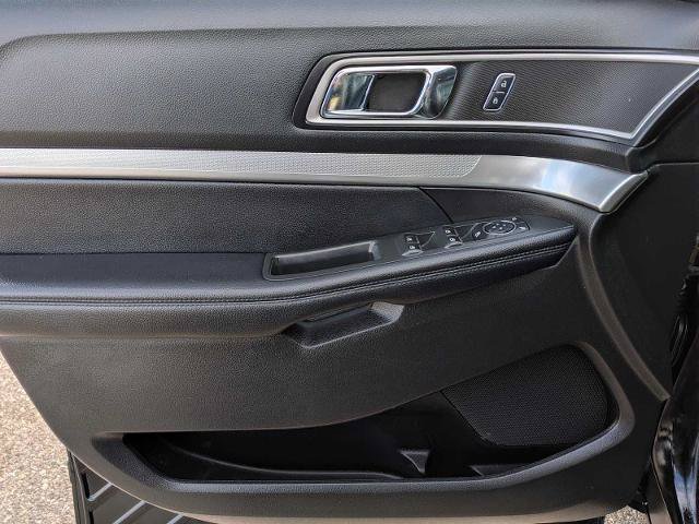 Certified 2017 Ford Explorer XLT w/ Equipment Group 202A AWD/4WD image 15