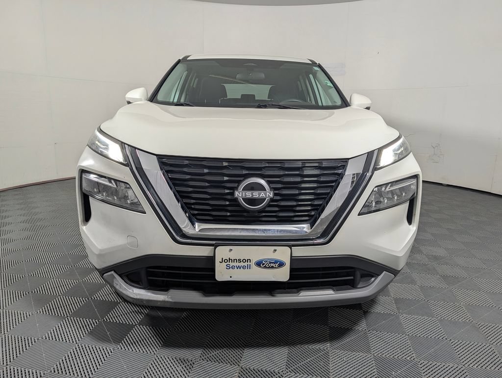 Used 2023 Nissan Rogue SV FWD image 3