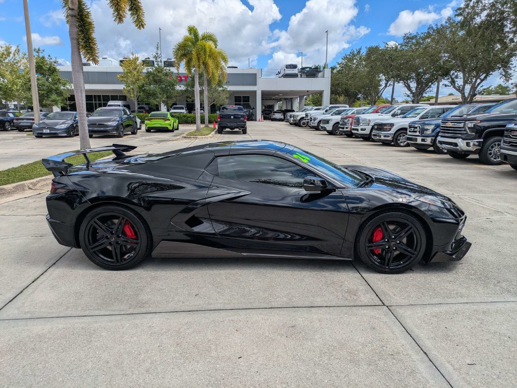 Used 2026 Chevrolet Corvette Stingray Convertible w/ 1LT RWD image 3