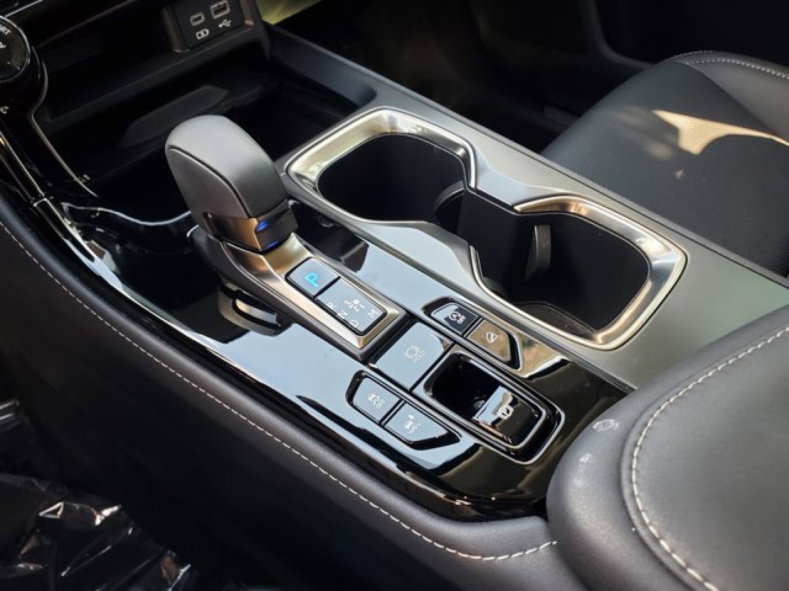 Used 2023 Lexus NX 350 AWD w/ Premium Package image 27