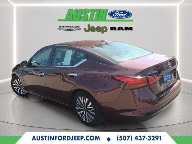 Used 2024 Nissan Altima 2.5 SV image 5