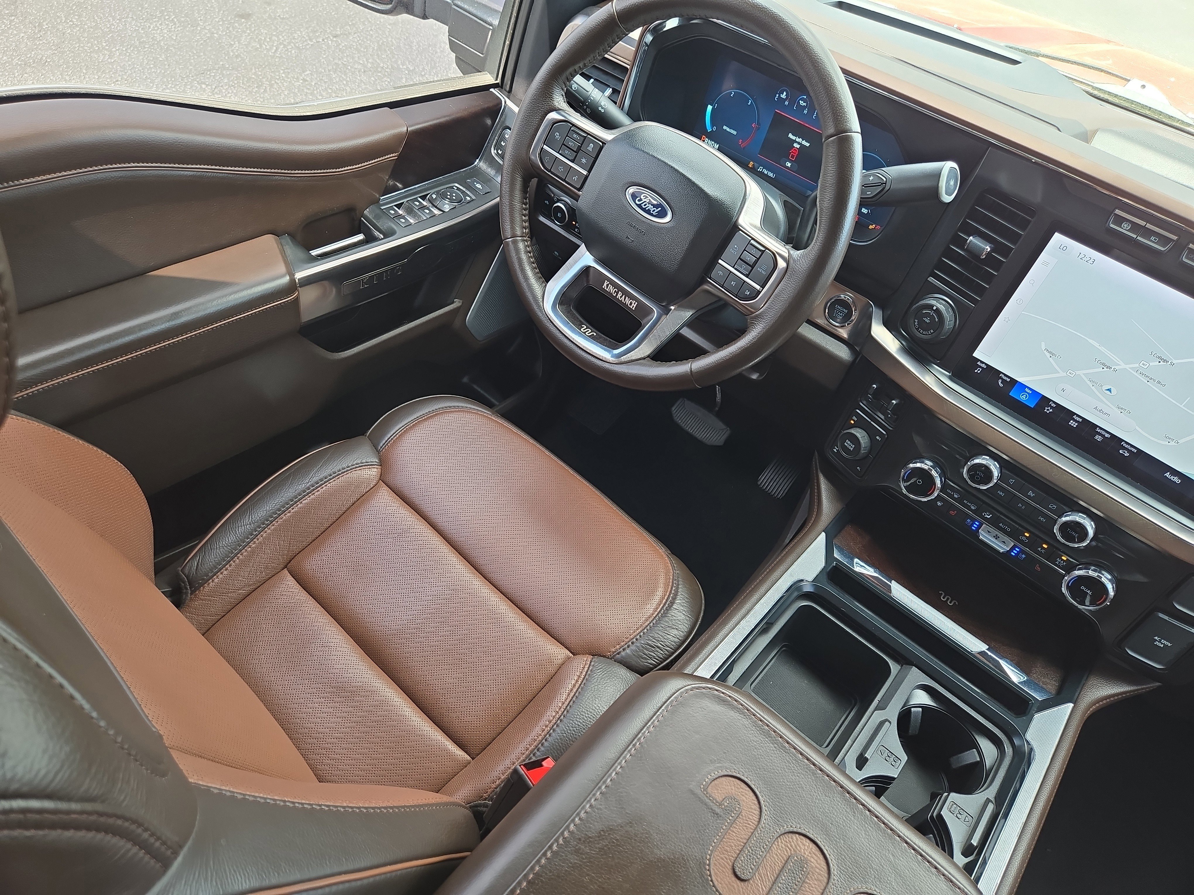 Certified 2024 Ford F350 King Ranch w/ Chrome Package image 27