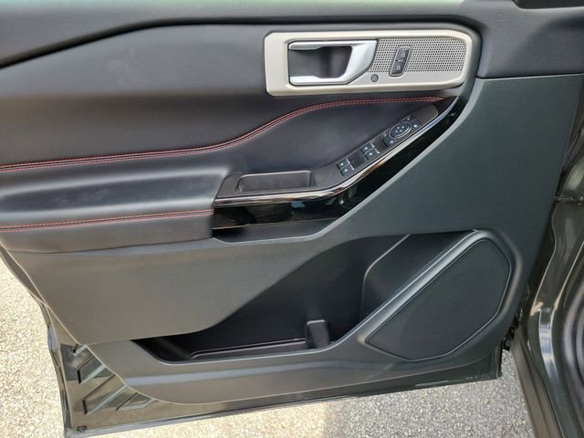 Certified 2024 Ford Explorer ST-Line w/ Class IV Trailer Tow Package image 16