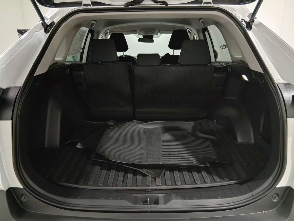 Used 2025 Toyota RAV4 LE FWD image 5