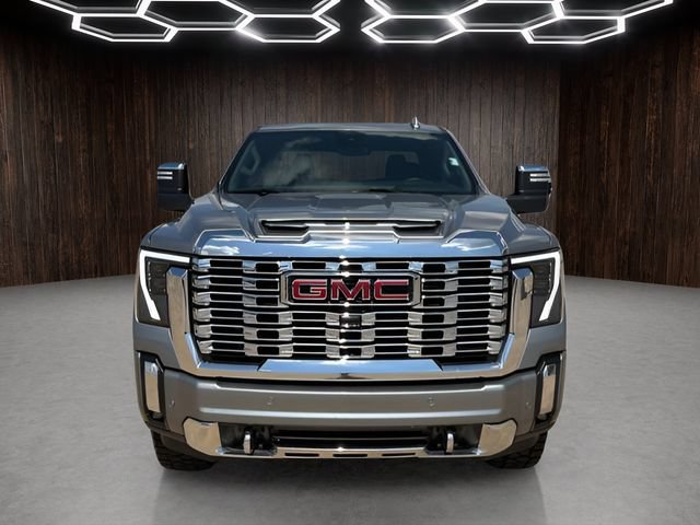 Used 2024 GMC Sierra 2500 Denali w/ Denali Reserve Package AWD/4WD image 2