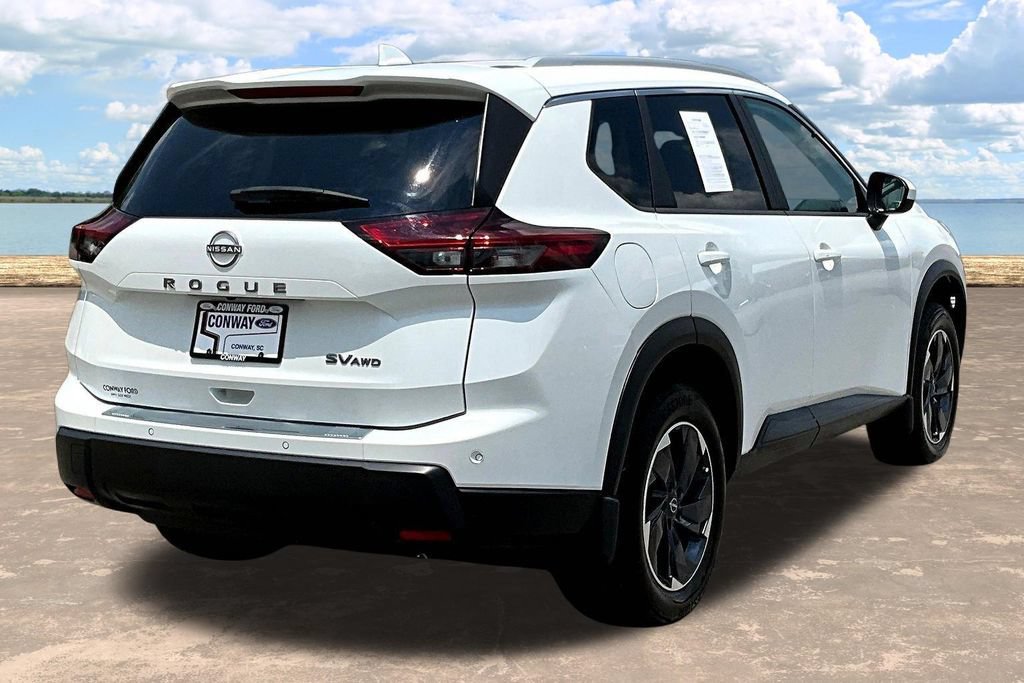 Used 2024 Nissan Rogue SV w/ SV Premium Package AWD/4WD image 8