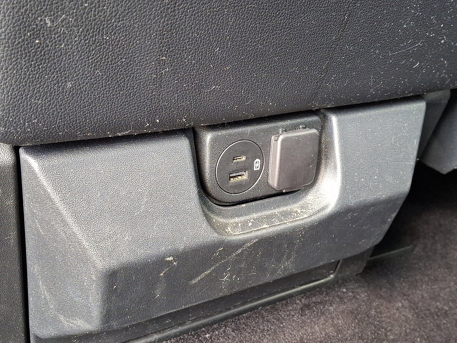 Certified 2022 Ford F150 Lariat w/ Equipment Group 501A Mid image 11