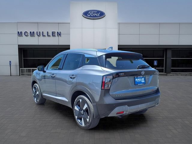 Used 2025 Nissan Kicks SR AWD/4WD image 2