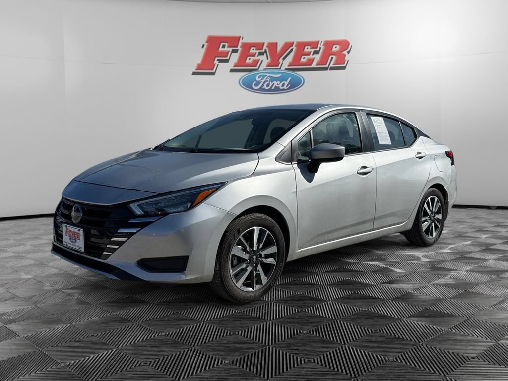 Used 2025 Nissan Versa SV w/ Trunk Package