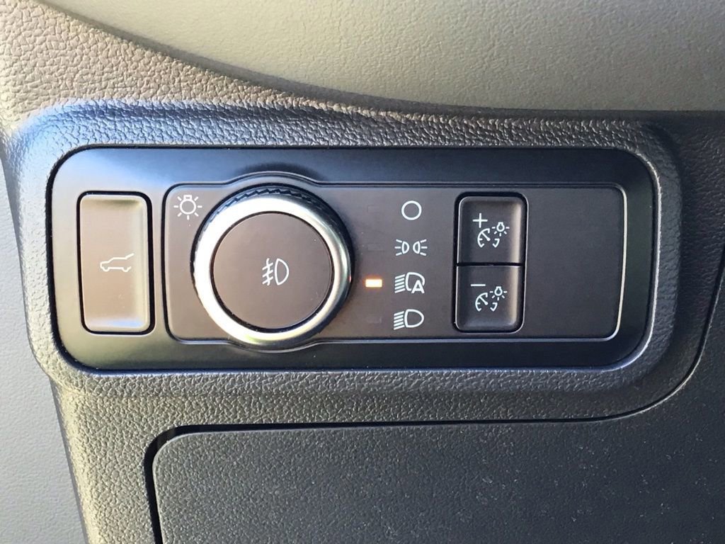 Certified 2025 Ford Explorer Active w/ Active Comfort Package image 23