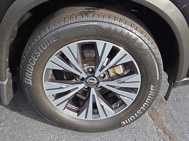 Used 2023 Nissan Rogue SV image 8