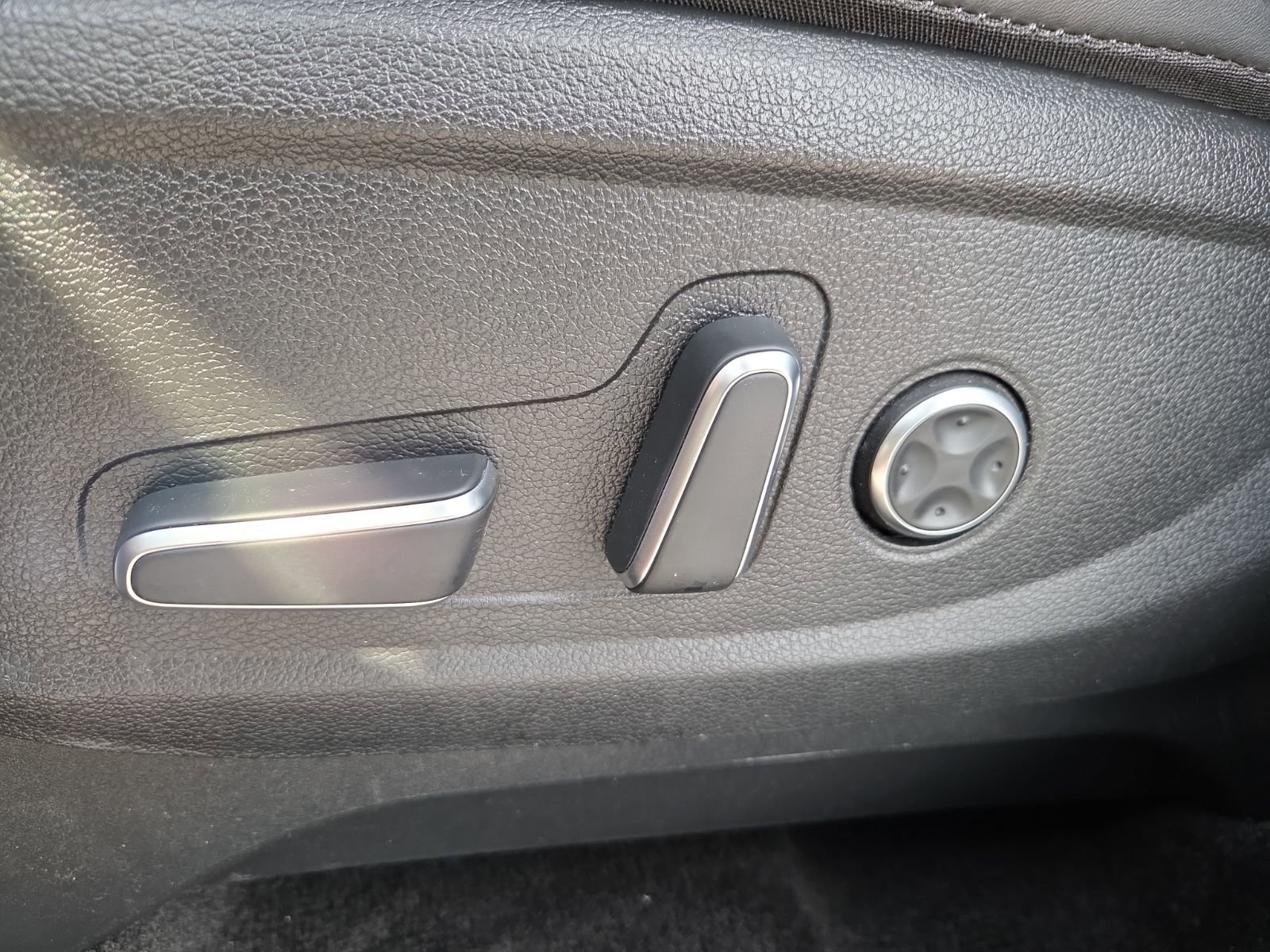 Used 2024 Hyundai Palisade SEL image 15