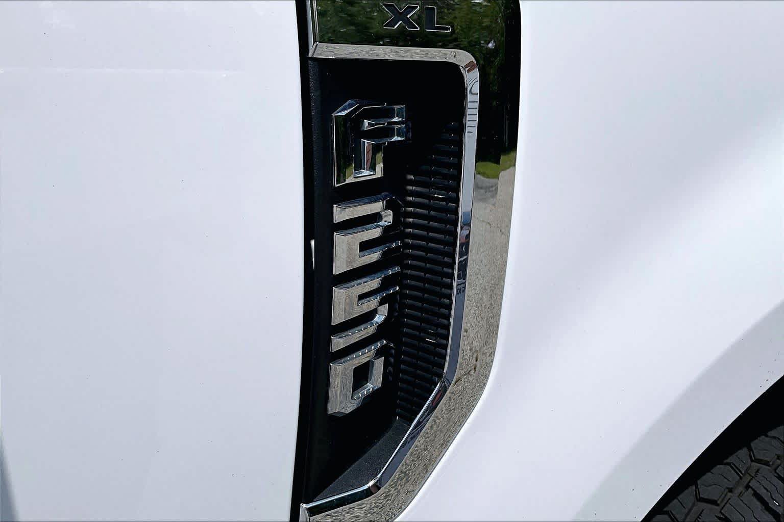 Certified 2022 Ford F250 XL w/ Power Equipment Group AWD/4WD image 10