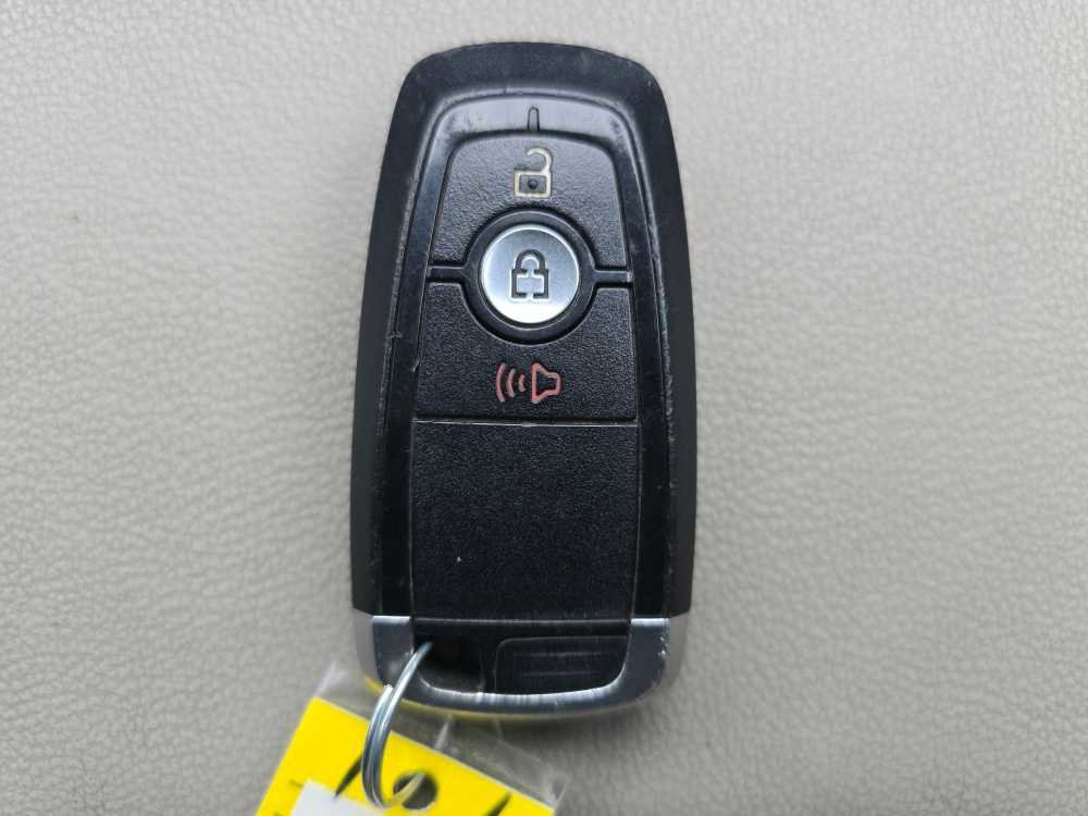 Certified 2018 Ford EcoSport Titanium w/ Titanium Cold Weather Package image 21