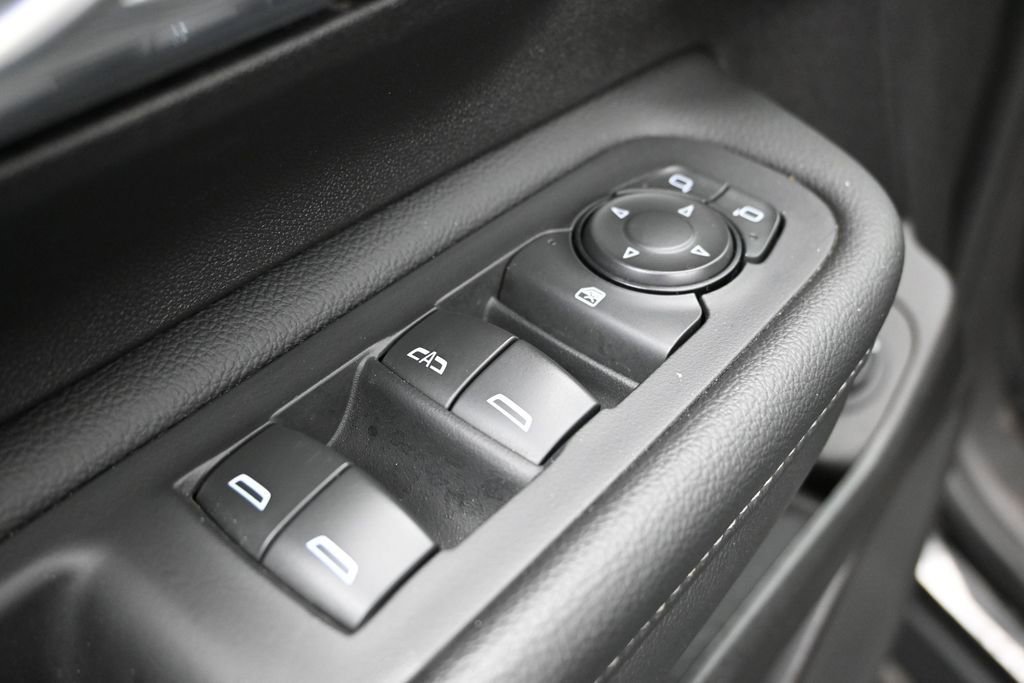Used 2024 GMC Terrain SLT AWD/4WD image 20