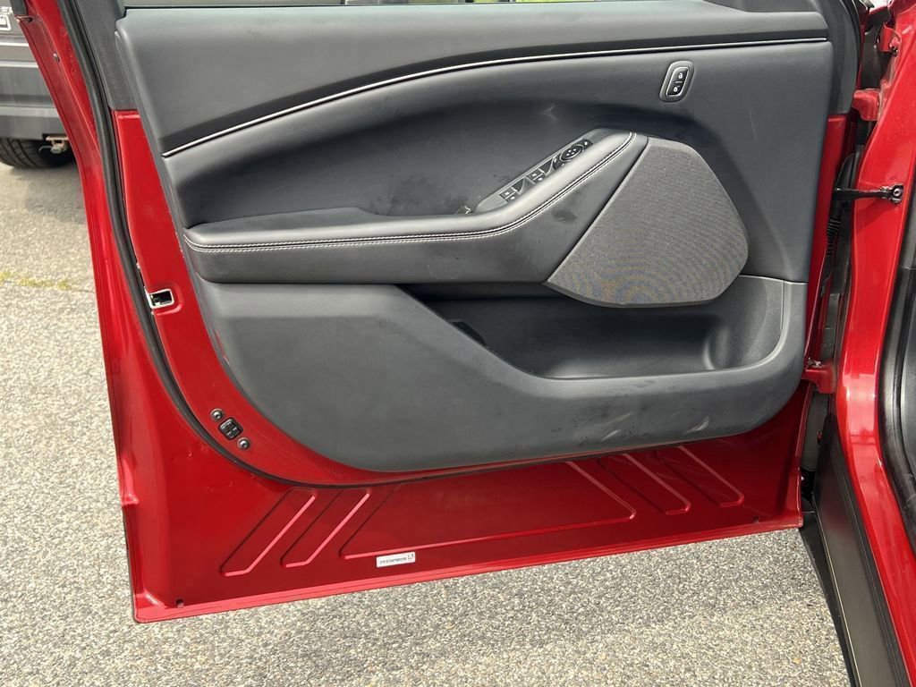 Certified 2023 Ford Mustang Mach-E Select image 9