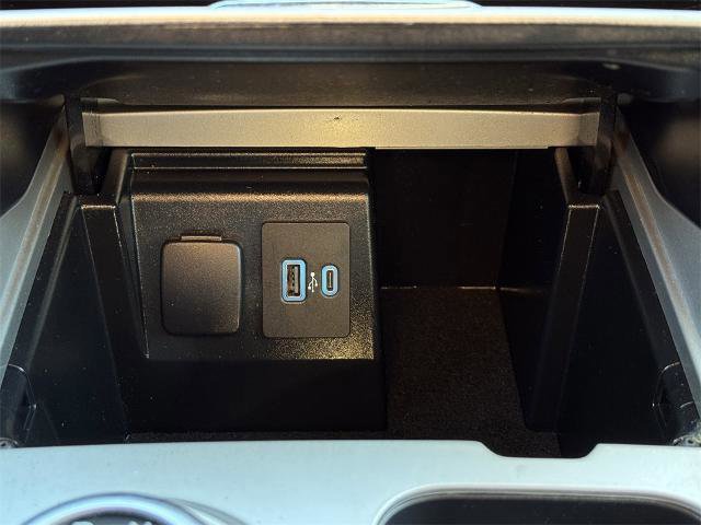 Certified 2021 Ford Explorer XLT image 27