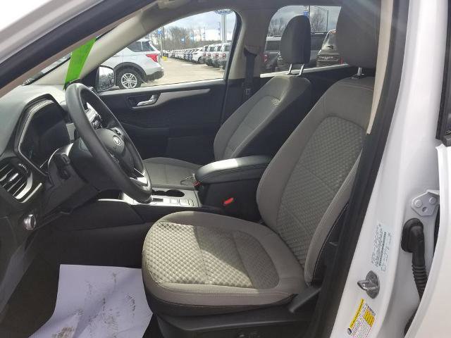 Certified 2020 Ford Escape SE image 14