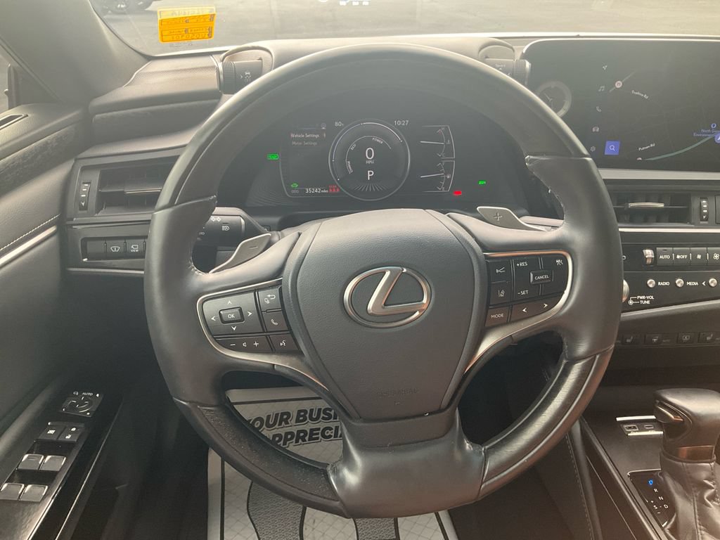 Used 2024 Lexus ES 300h w/ Technology Package FWD image 23