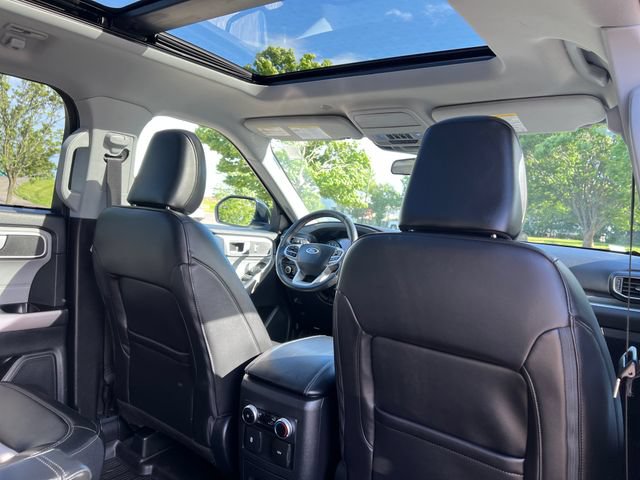 Certified 2023 Ford Explorer XLT w/ Equipment Group 202A AWD/4WD image 33