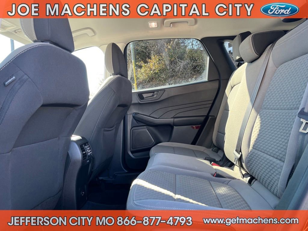 Certified 2022 Ford Escape SE w/ Cold Weather Package image 11