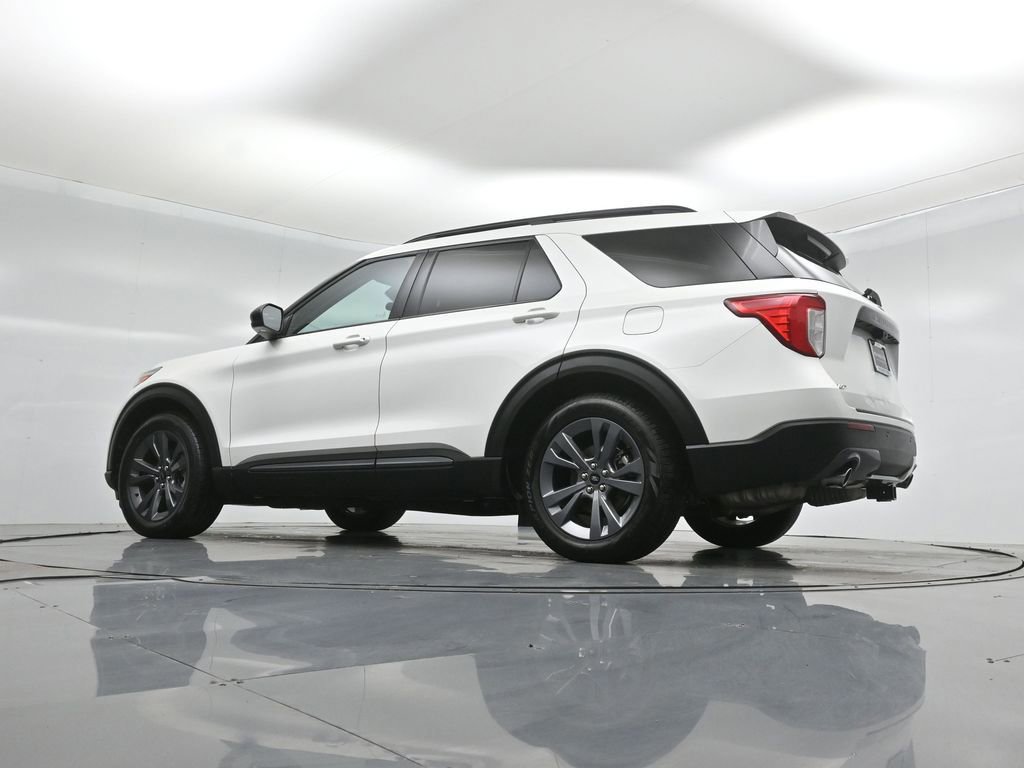 Certified 2023 Ford Explorer XLT w/ Equipment Group 202A image 23