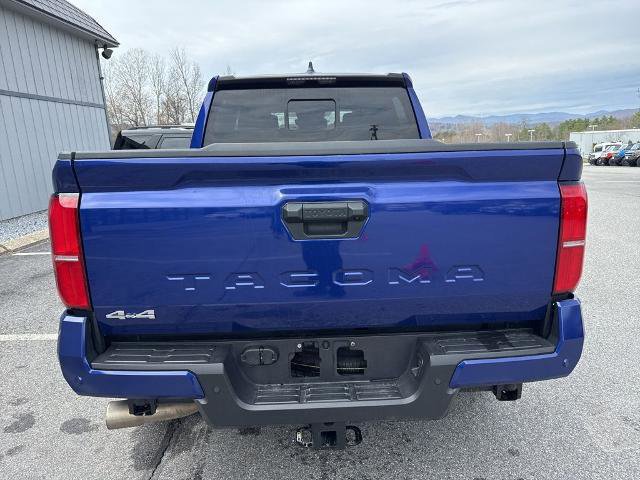 Used 2024 Toyota Tacoma SR5 AWD/4WD image 4