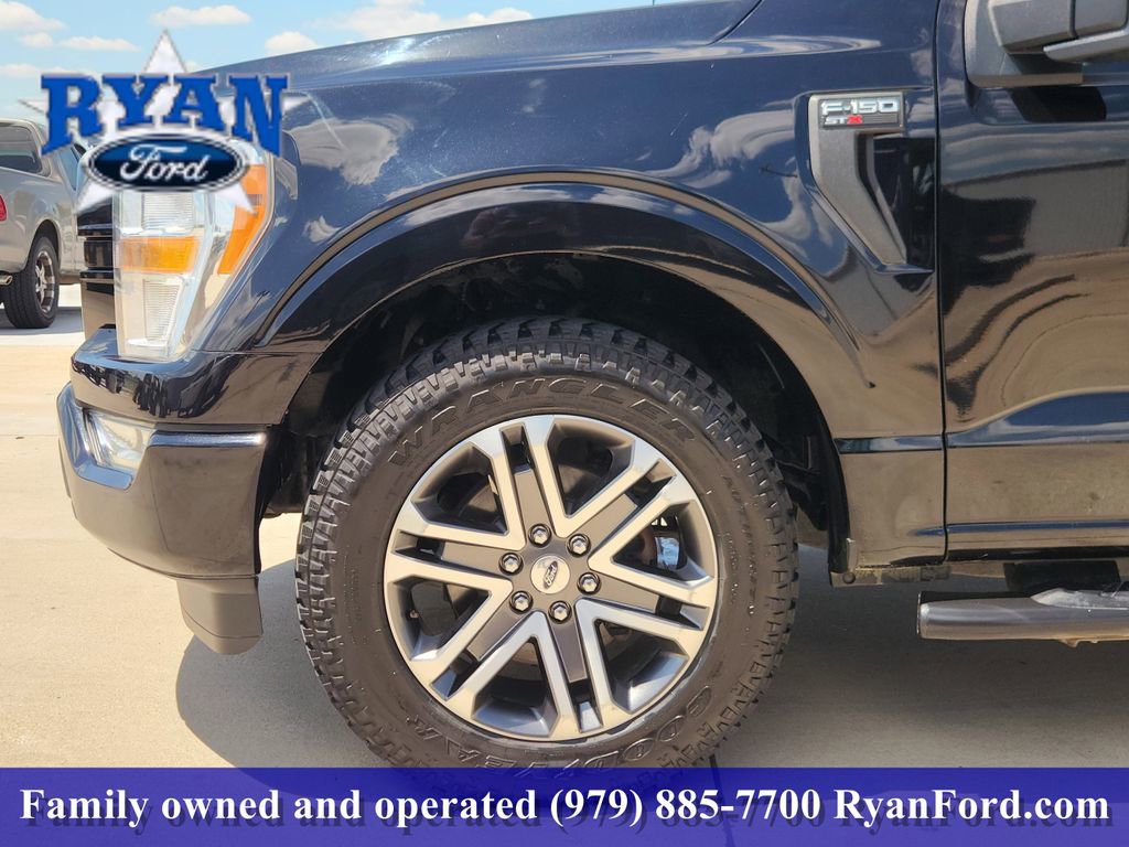 Certified 2022 Ford F150 XL w/ STX Appearance Package RWD image 5