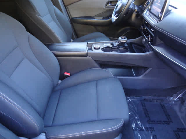 Used 2023 Nissan Rogue S AWD/4WD image 13