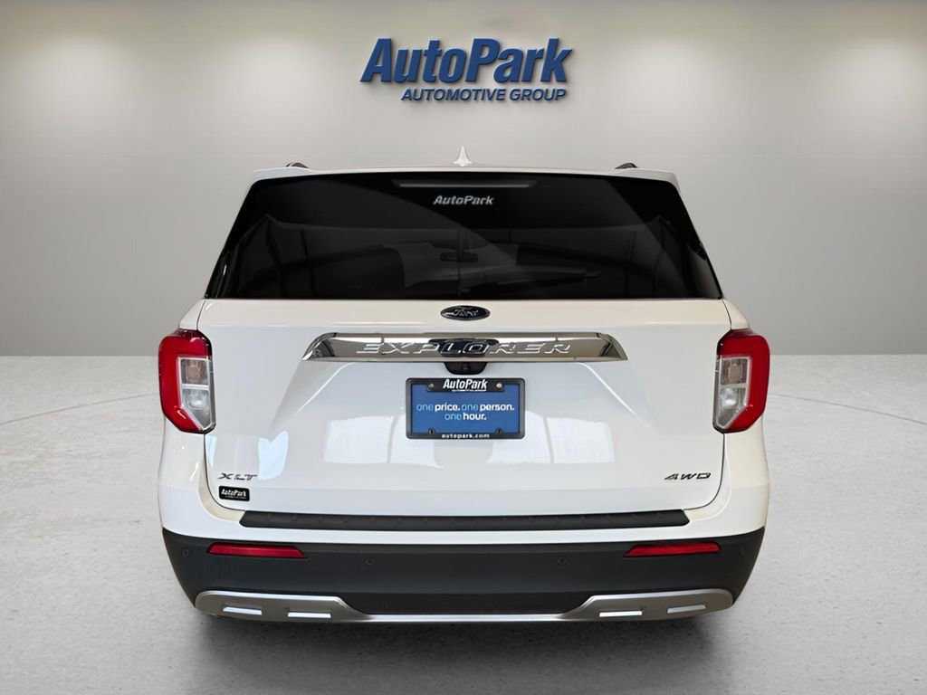 Certified 2022 Ford Explorer XLT image 4