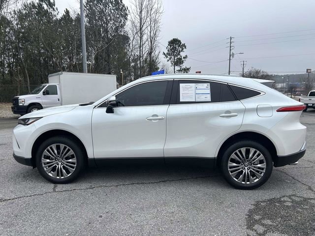 Used 2024 Toyota Venza Limited image 2