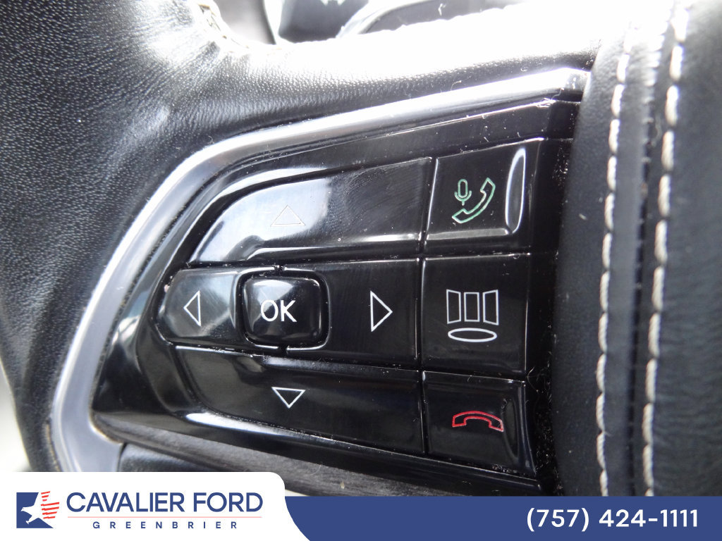 Used 2021 Jeep Grand Cherokee L Overland w/ Luxury Tech Group IV AWD/4WD image 25