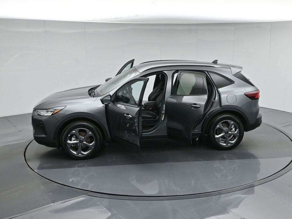 Certified 2025 Ford Escape ST-Line AWD/4WD image 47