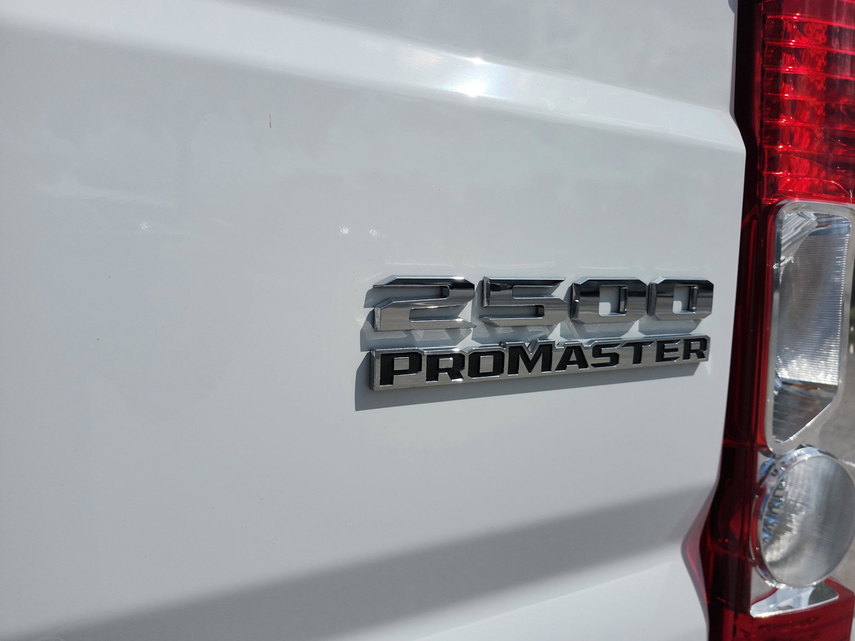 Used 2025 RAM ProMaster 2500 w/ Convenience Group FWD image 31