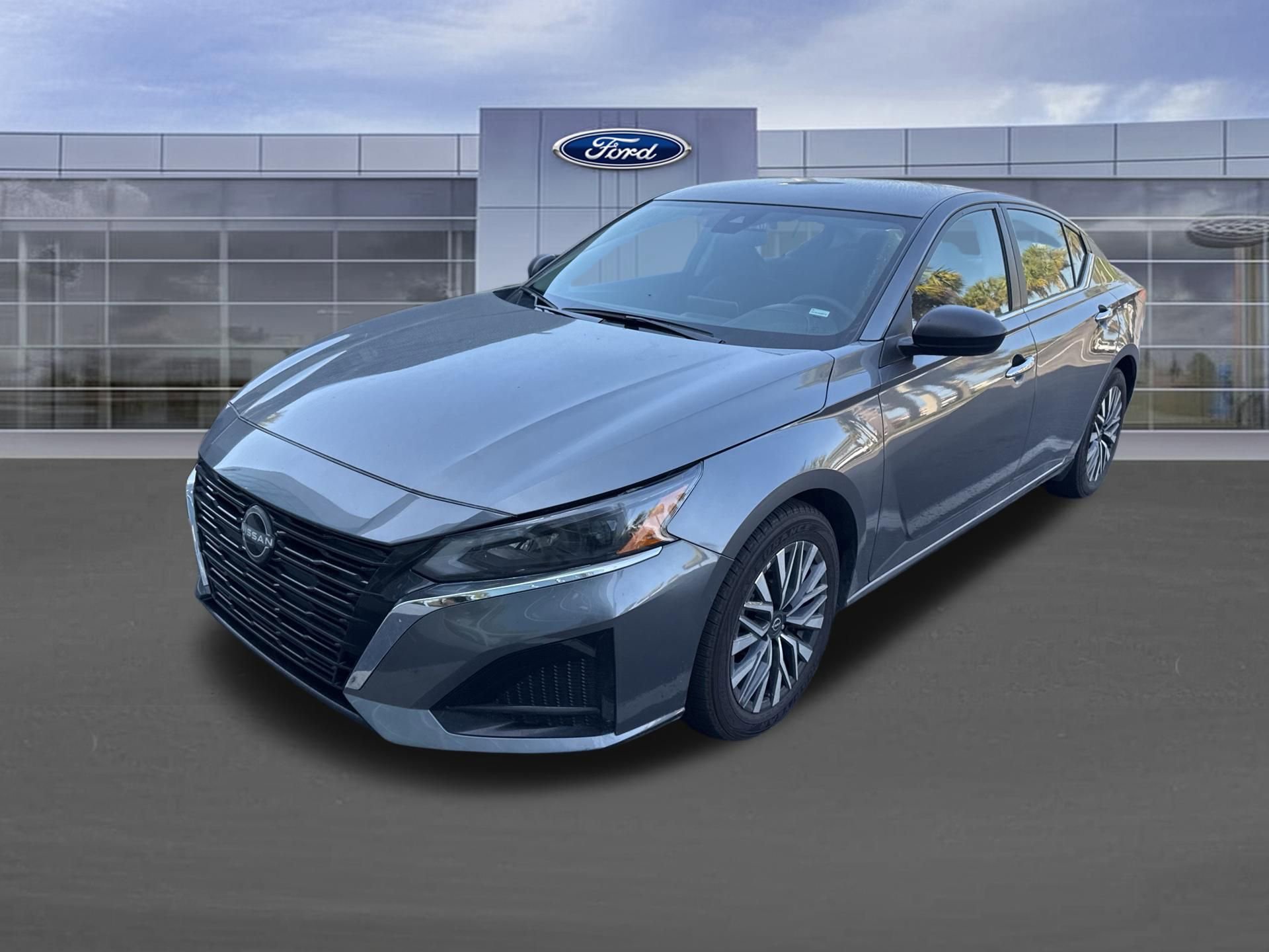 Used 2024 Nissan Altima 2.5 SV image 8