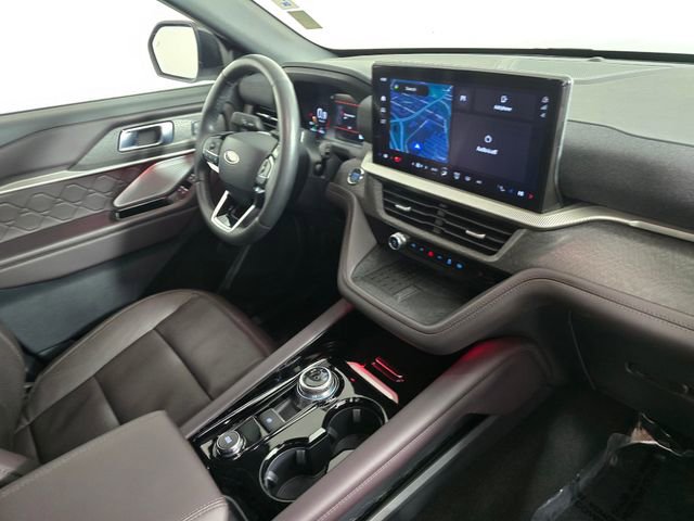 Certified 2025 Ford Explorer Platinum w/ LUX Leather Package AWD/4WD image 10