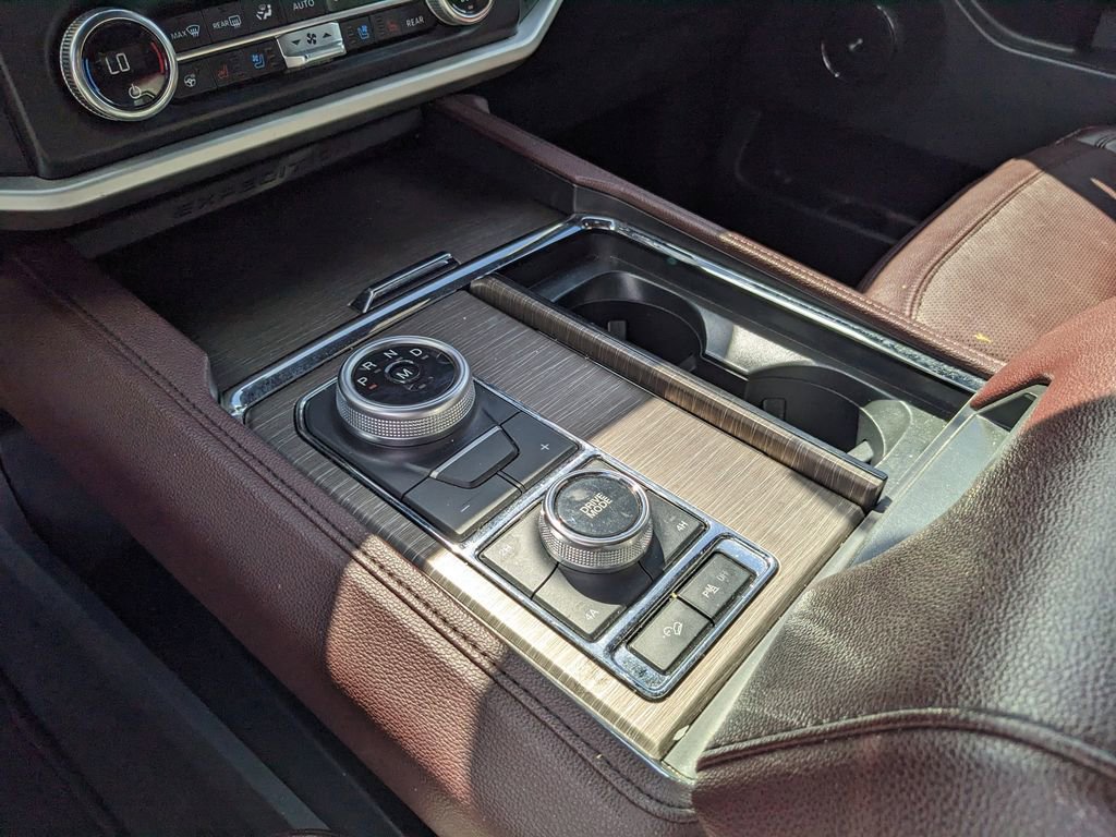 Certified 2024 Ford Expedition Limited image 25