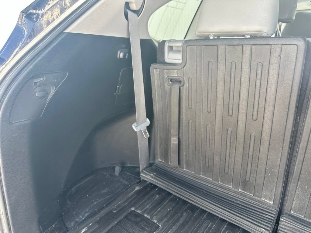 Used 2023 Toyota Highlander XLE AWD/4WD image 25