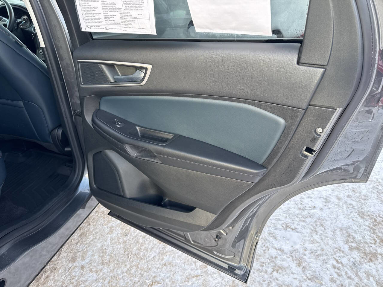 Certified 2022 Ford Edge SEL w/ Sport Appearance Package image 40