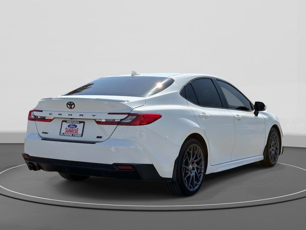 Used 2025 Toyota Camry SE w/ Convenience Package FWD image 5
