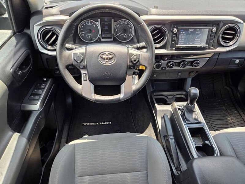 Used 2017 Toyota Tacoma SR5 w/ Tow Package AWD/4WD image 13