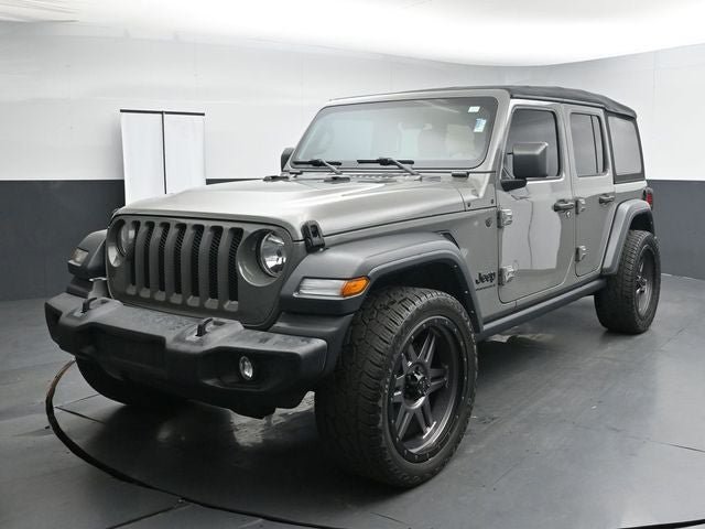 Used 2023 Jeep Wrangler Unlimited Sport AWD/4WD image 4