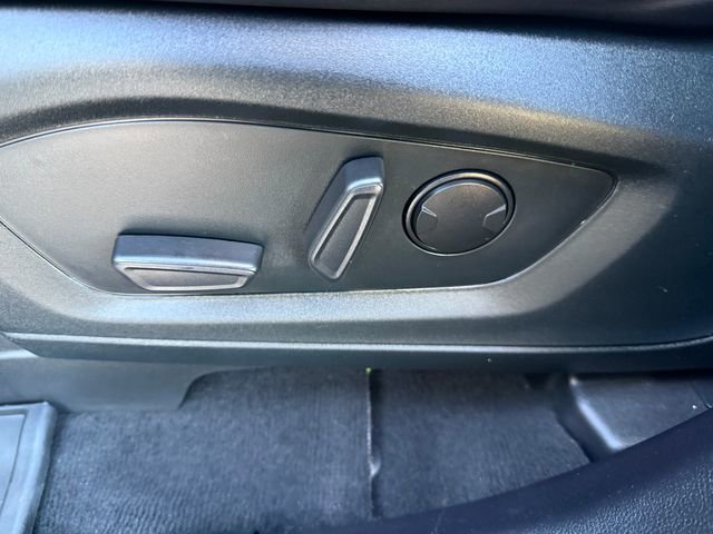 Certified 2022 Ford Explorer XLT w/ Equipment Group 202A AWD/4WD image 30