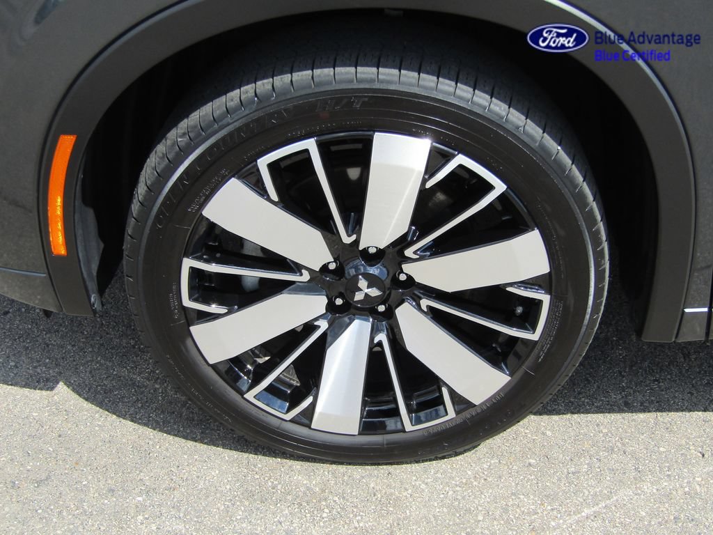Used 2025 Mitsubishi Outlander SEL AWD/4WD image 13