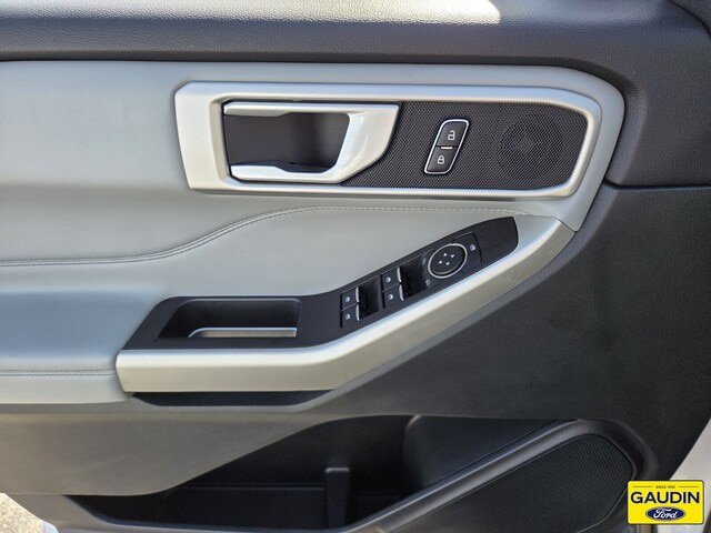 Certified 2023 Ford Explorer XLT w/ Equipment Group 202A RWD image 19
