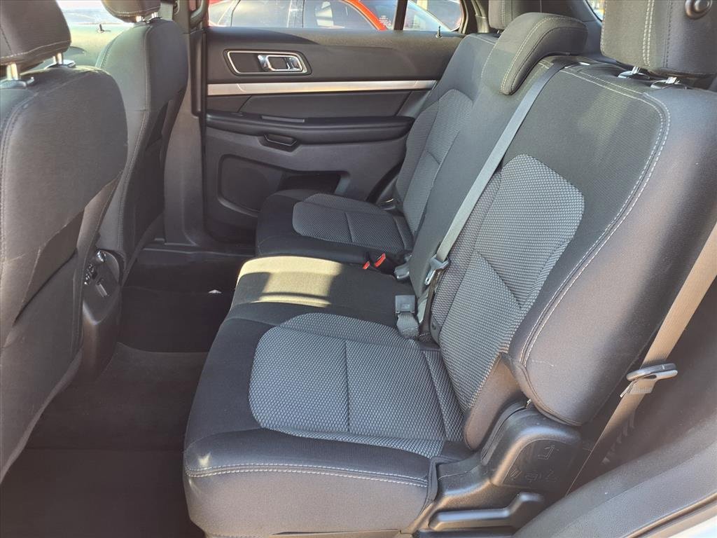 Certified 2018 Ford Explorer XLT w/ Equipment Group 201A image 26